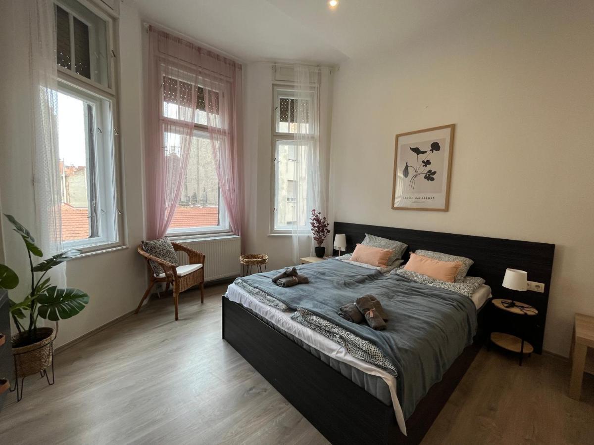 D58 Apartments In The City Center Budapest Luaran gambar